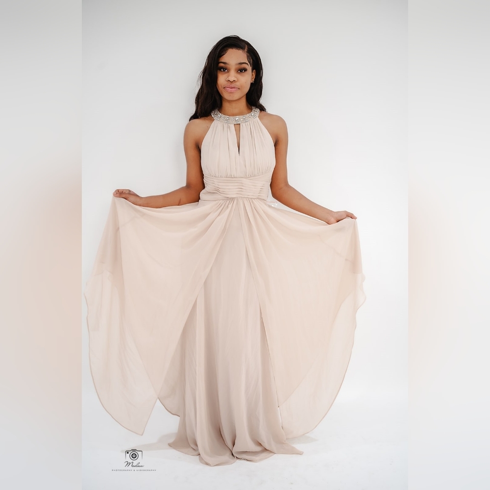 ELIZA J Women's Halter Neck Gown